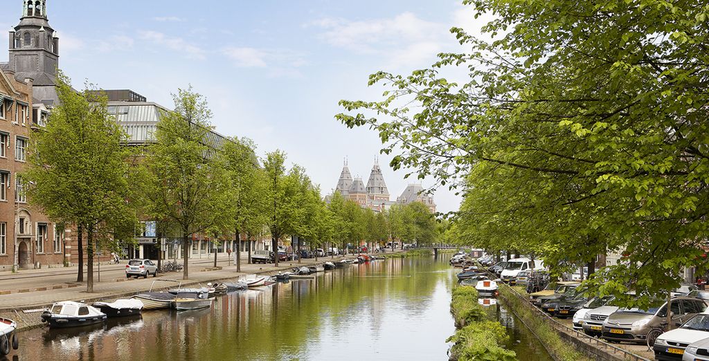 Hotel NH Amsterdam Museum Quarter 4*