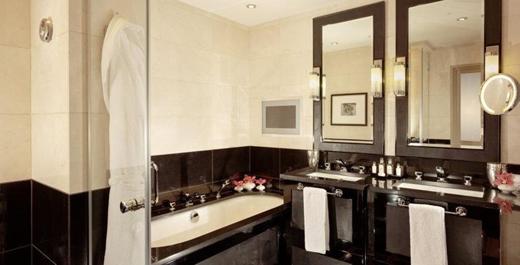 St. James Hotel & Club 5*