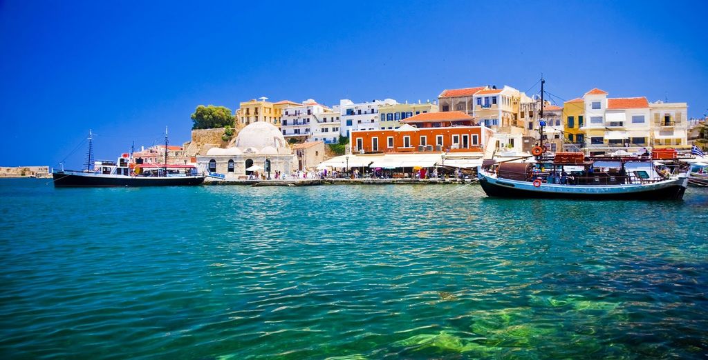 Lavris Hotel & Bungalows 4*