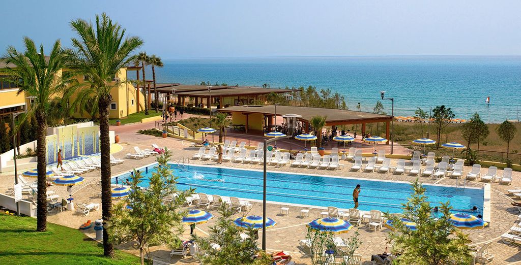 Serenusa Village 4*