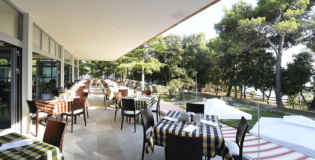 Crvena Luka Hotel & Resort 4*