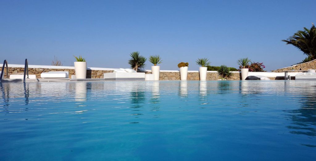 Ostraco Suites 4*