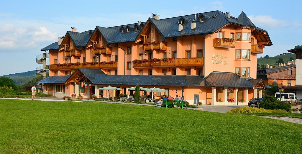 Hotel Gaarten 4*