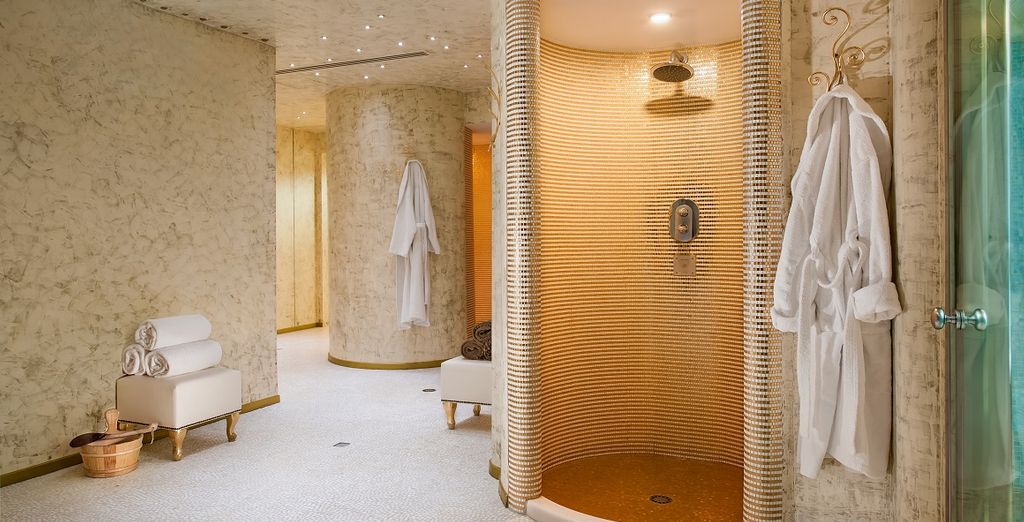 Royal Hotel Carlton 4*