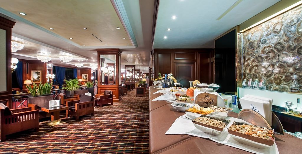 Royal Hotel Carlton 4*