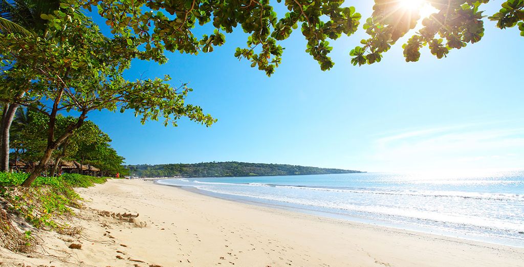 Furama Villas & Spa 4* & The Leaf Jimbaran Bali Luxurious Villa & Spa Retreat 5*