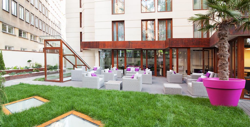 Hotel Metropolis Design 4*