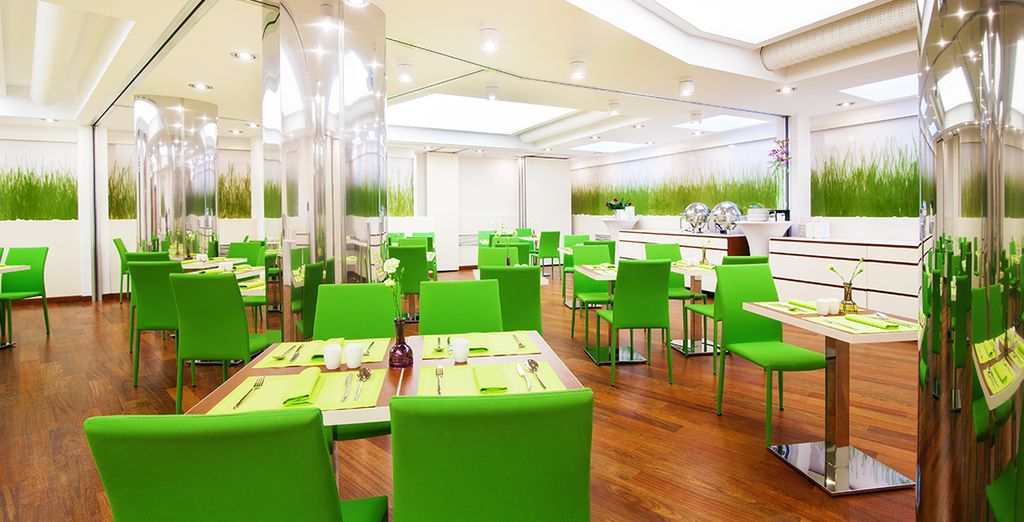 Hotel Metropolis Design 4*