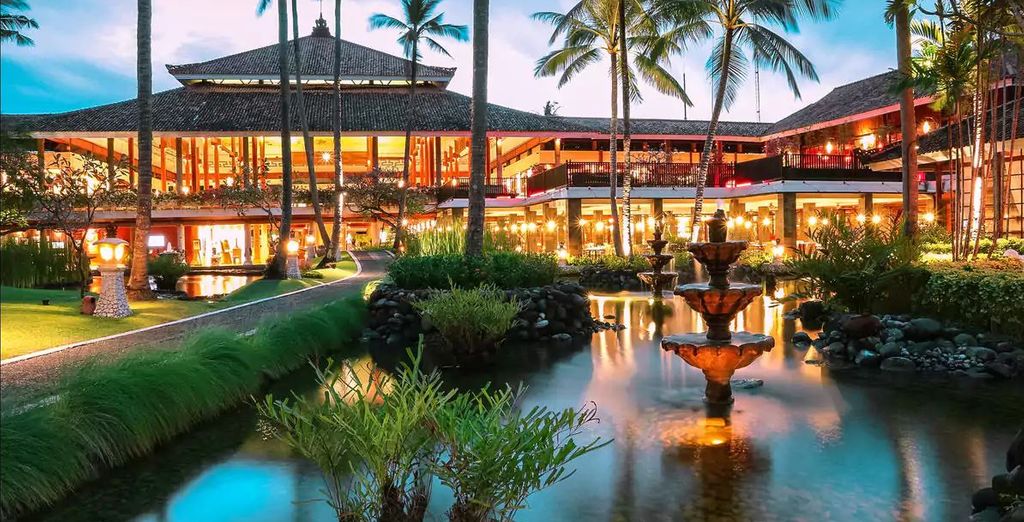 Desa Visesa Ubud 5* + Melia Bali Resort 5*