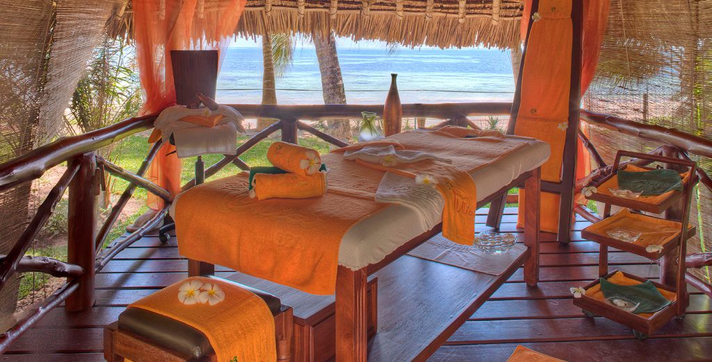 Sarova Whitesands Beach Resort & Spa 4* & Safari