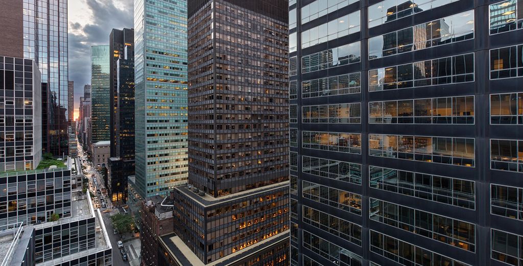Marriott Chateaux Champlain + Hilton Garden Inn Midtown East 4*