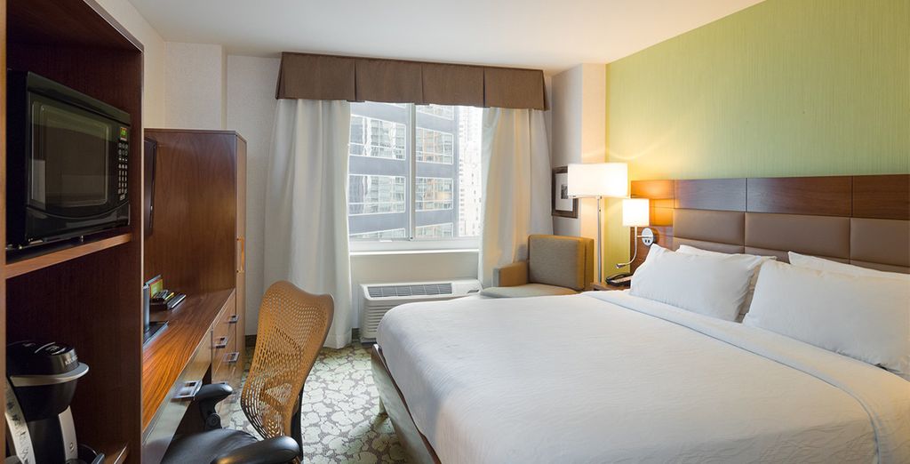 Marriott Chateaux Champlain + Hilton Garden Inn Midtown East 4*