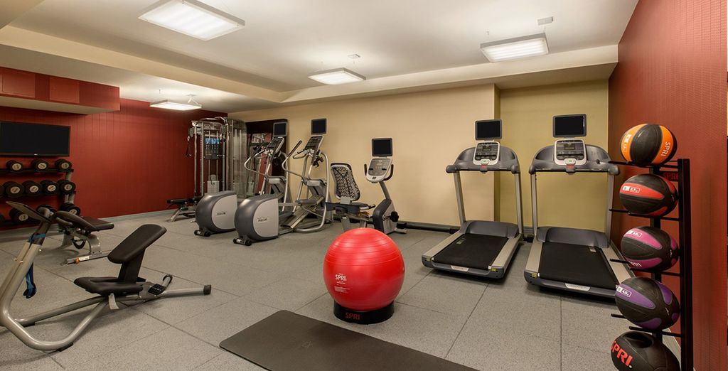 Marriott Chateaux Champlain + Hilton Garden Inn Midtown East 4*