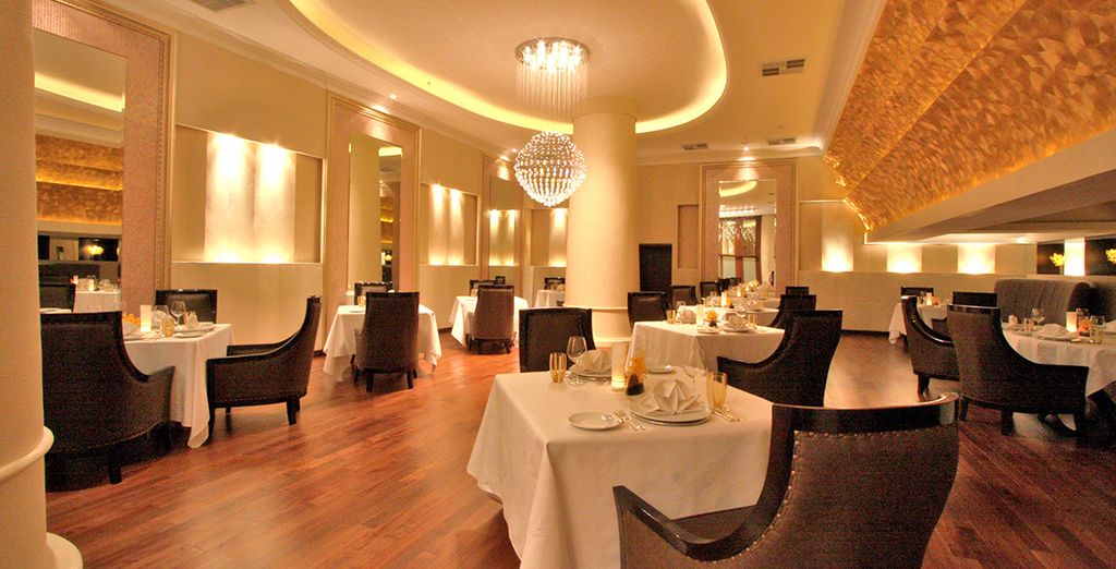 Ramada Plaza Menam Riverside 5* & Le Vimarn Cottages & Spa 4*