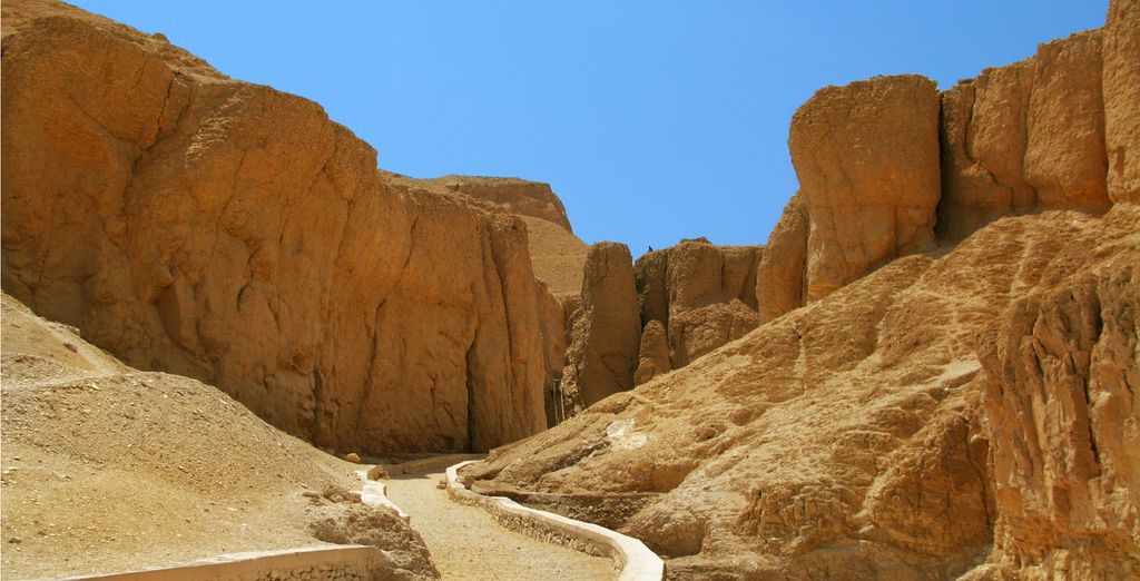 Crociera sul Nilo MS Royal Viking + Desert Rose Resort Hurghada 5*