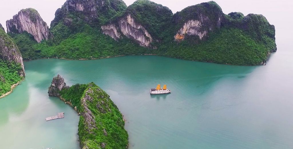 Tour Vietnam + estensione mare e volo Emirates