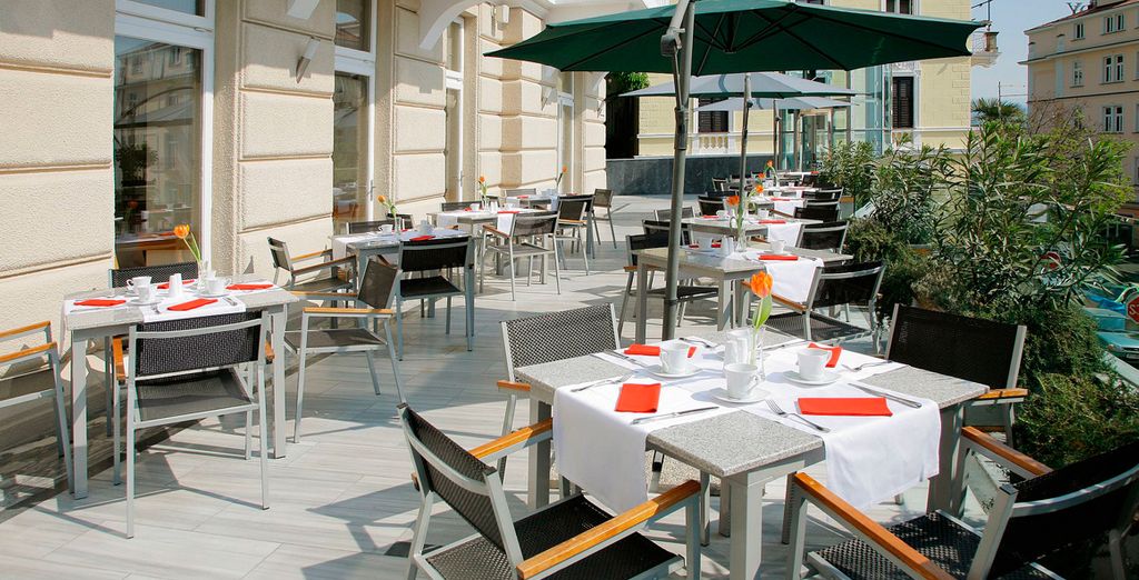 Design Hotel Astoria 4*