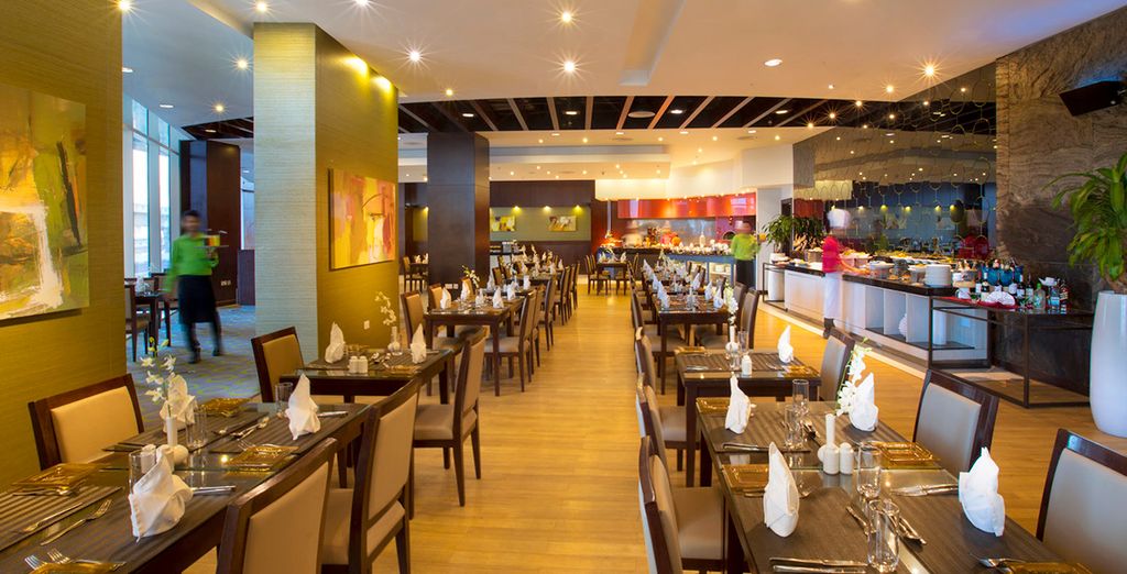 Alla scoperta di Dubai con crociera e deserto - M Hotel Downtown By Millennium 4*
