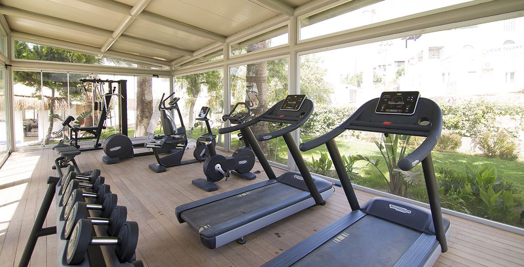 Charm Beach Resort 4*