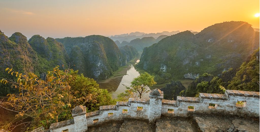Tesori del Vietnam e della Cambogia in tour privato con estensione al Sud