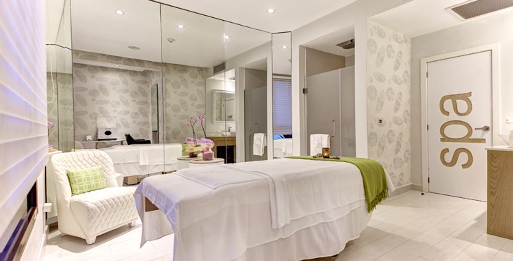 Meliá Orlando Suite Hotel at Celebration 4* + Royalton White Sands 5* 