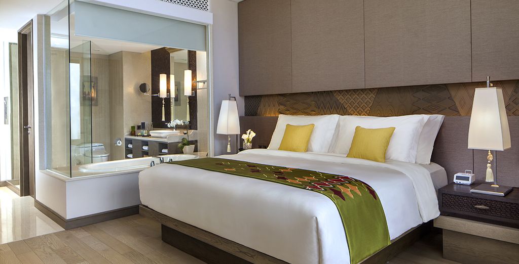 The Mansion Baliwood 5* + Mahagiri Resort Nusa Lembongan 4* + Mövenpick Resort & Spa Jimbaran 5*