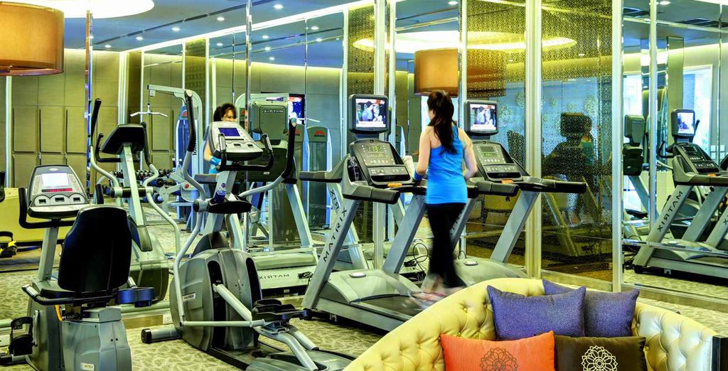 Mandarin By Centrepoint Bangkok + Andaman Seaview Hotel 4*