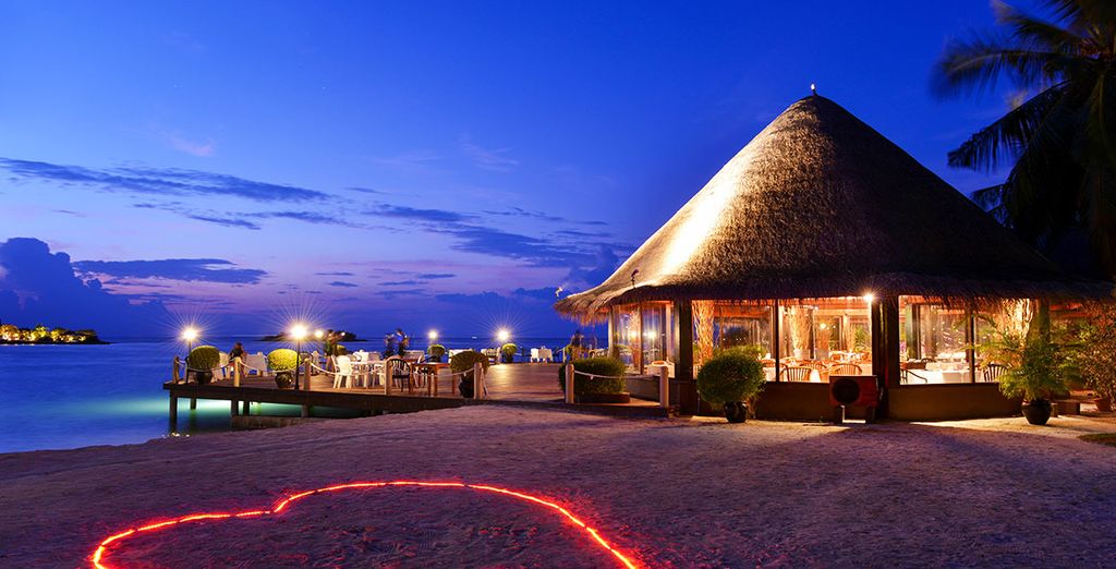 Adaaran Select Hudhuranfushi Hotel 4*