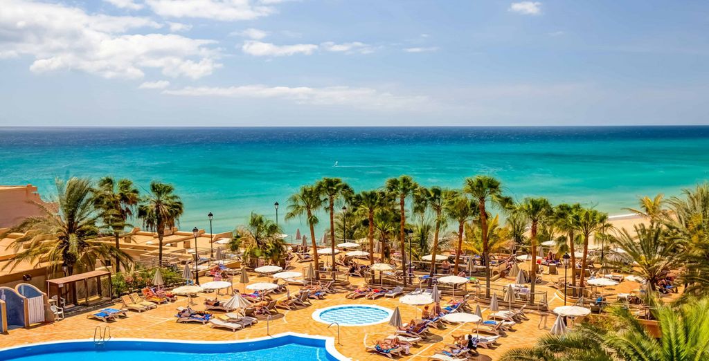 Hotel Taro Beach 4*