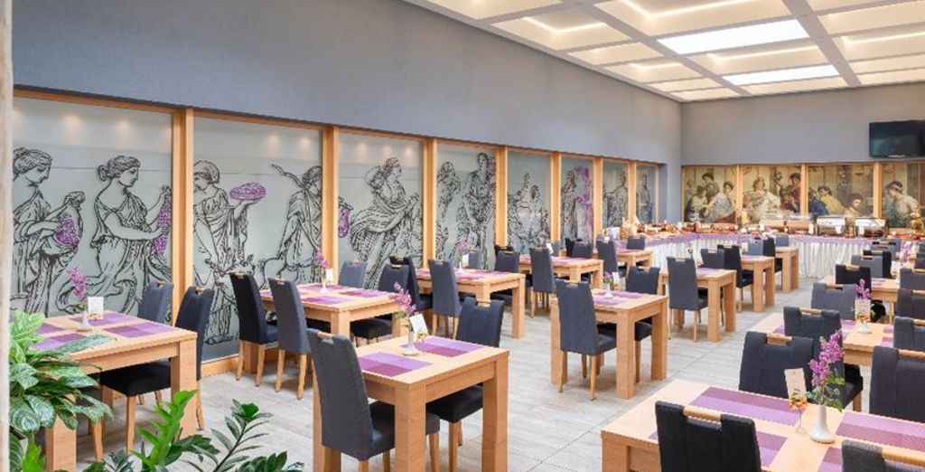 Hotel Salona Palace 4* 