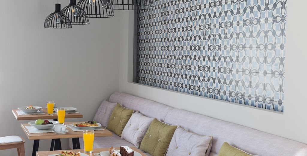 Mythic Summer Hotel 4*