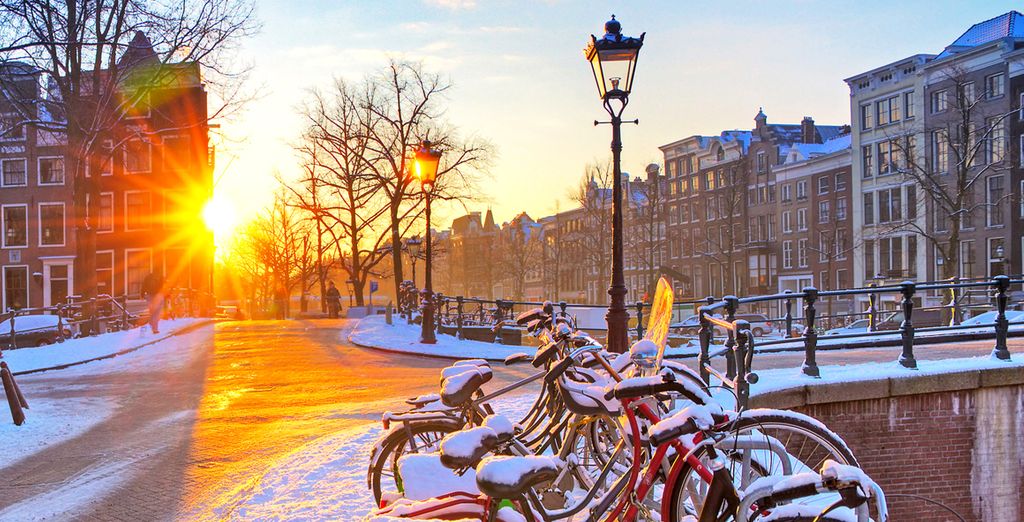 Hotel NH Amsterdam Zuid 4*