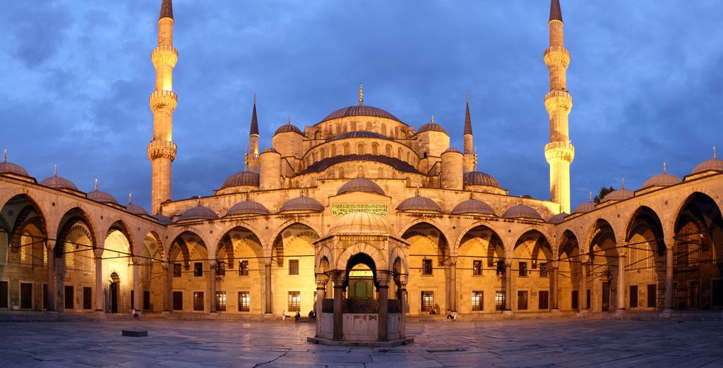 Elite World Istanbul Hotel 5*
