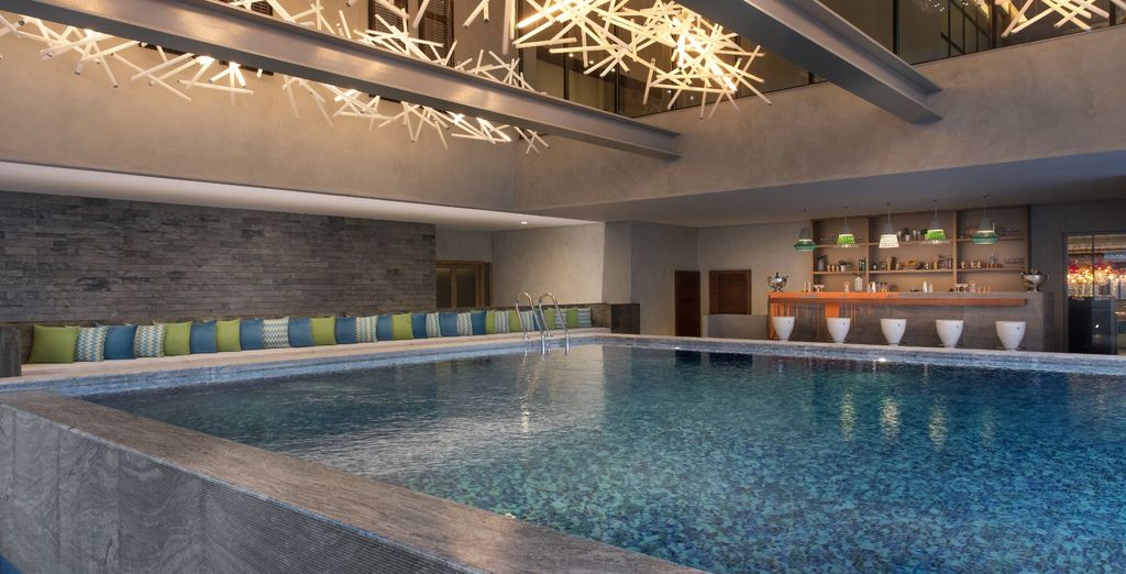 Renaissance Downtown 5*