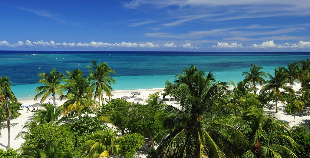 NH Capri La Habana 4* + Hotel Angsana Cayo Santa Maria 5* - Adults Only