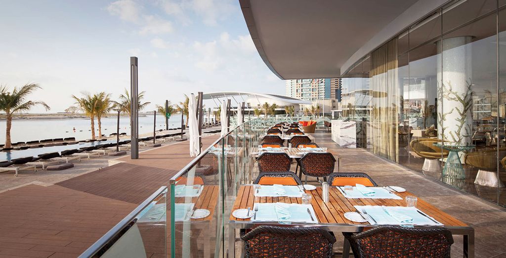 Jumeirah Etihad Towers 5* + Al Ain Rotana 5*
