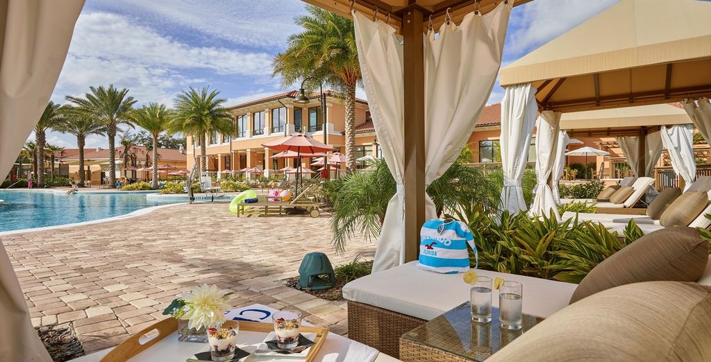 6 Columbus Hotel New York + CLC Regal Oaks Resort