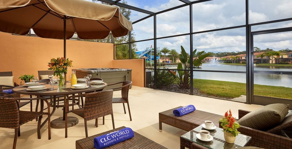 6 Columbus Hotel New York + CLC Regal Oaks Resort