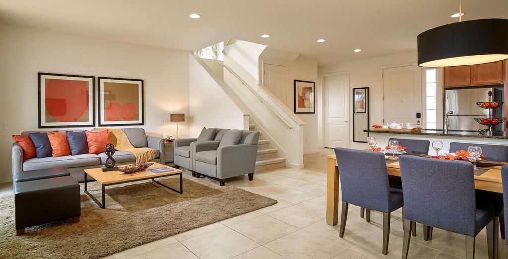 6 Columbus Hotel New York + CLC Regal Oaks Resort