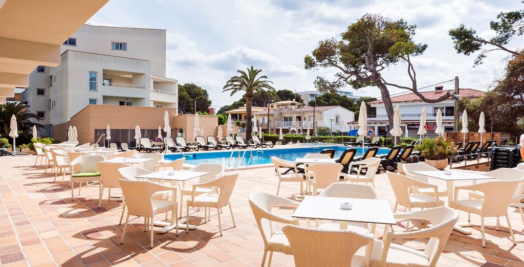 Hotel & Apartments Leman 4*