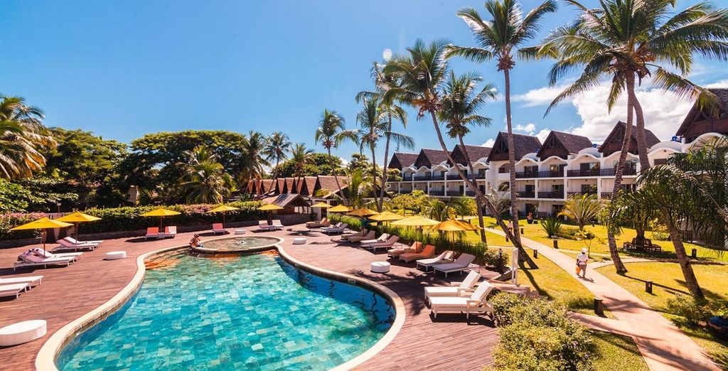 Eden Village Royal Beach 4*