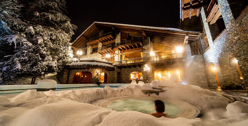 Mont Blanc Hotel Village 5*