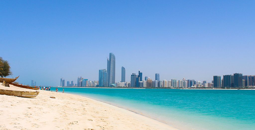 Radisson Blu Yas Island 4* + Hyatt Regency Creek Heights 5*