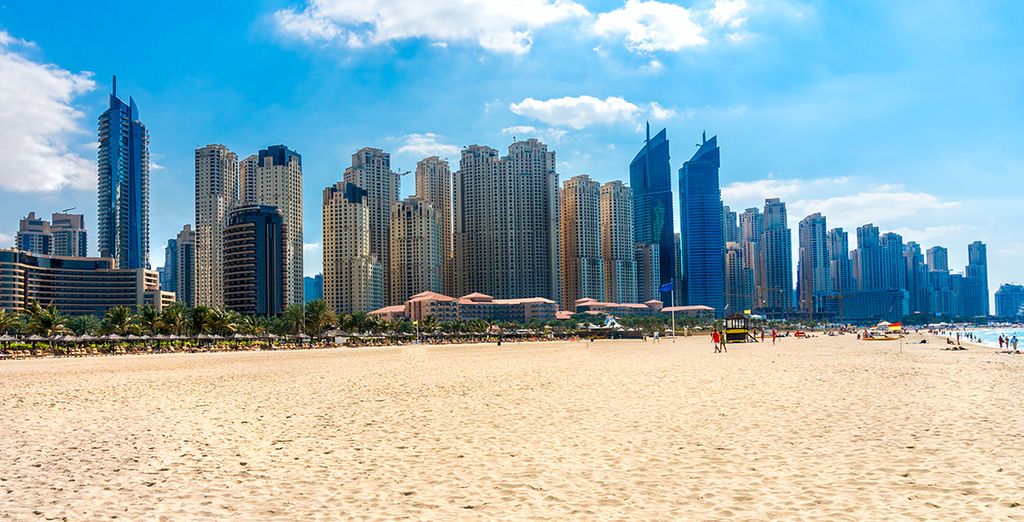Radisson Blu Yas Island 4* + Hyatt Regency Creek Heights 5*