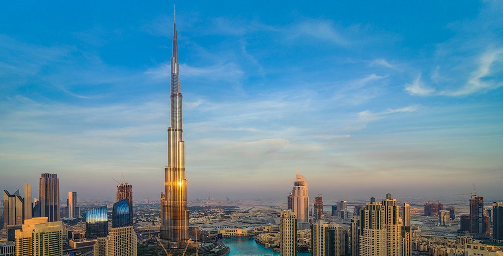 Radisson Blu Yas Island 4* + Hyatt Regency Creek Heights 5*