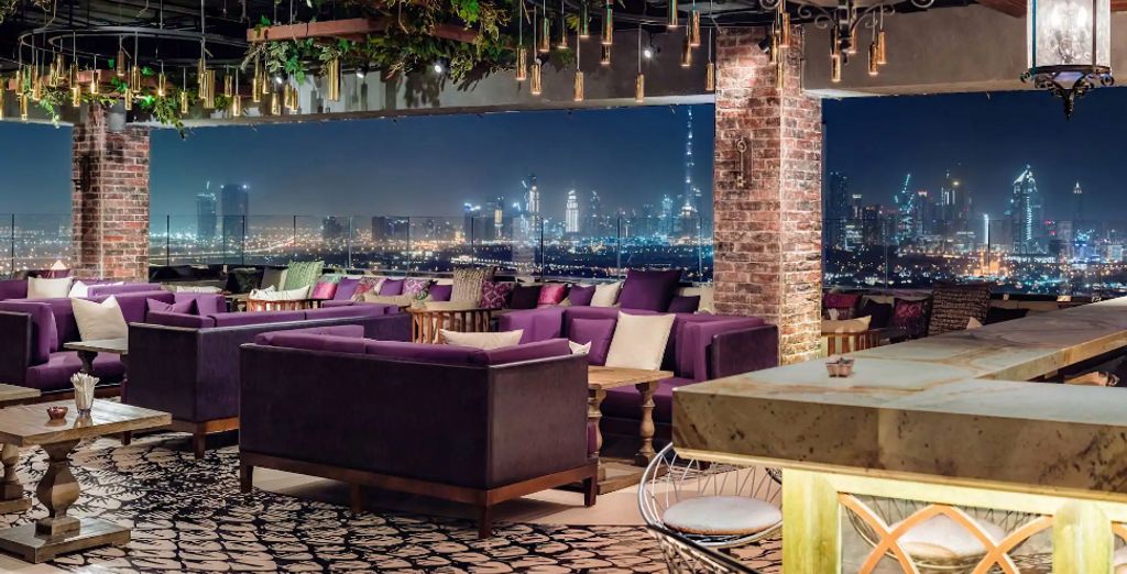 Radisson Blu Yas Island 4* + Hyatt Regency Creek Heights 5*