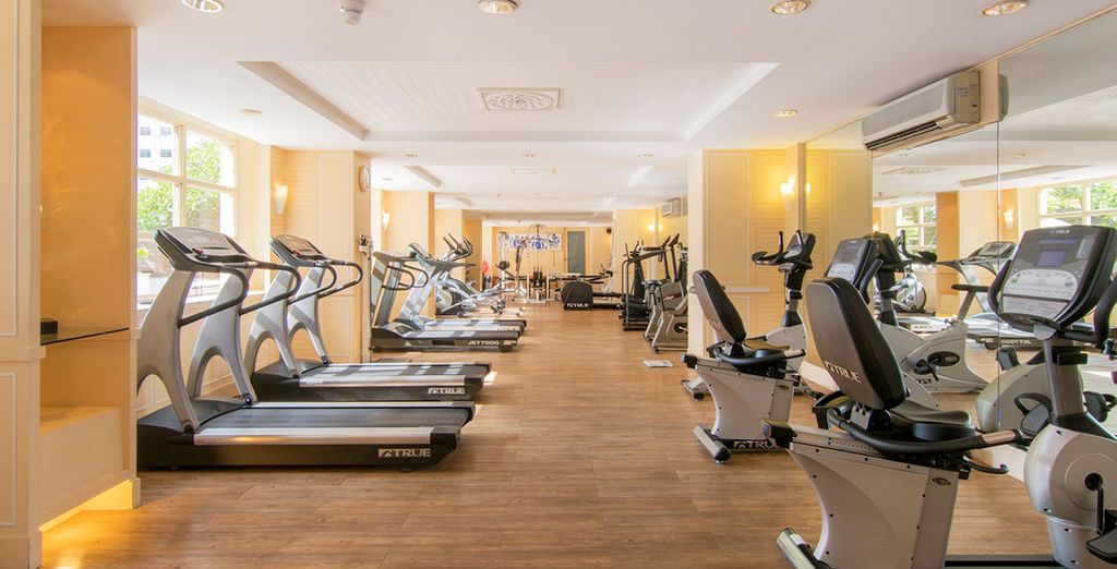 The Sukosol Hotel 5* + Phuket Marriott Resort and Spa, Merlin Beach 5* 