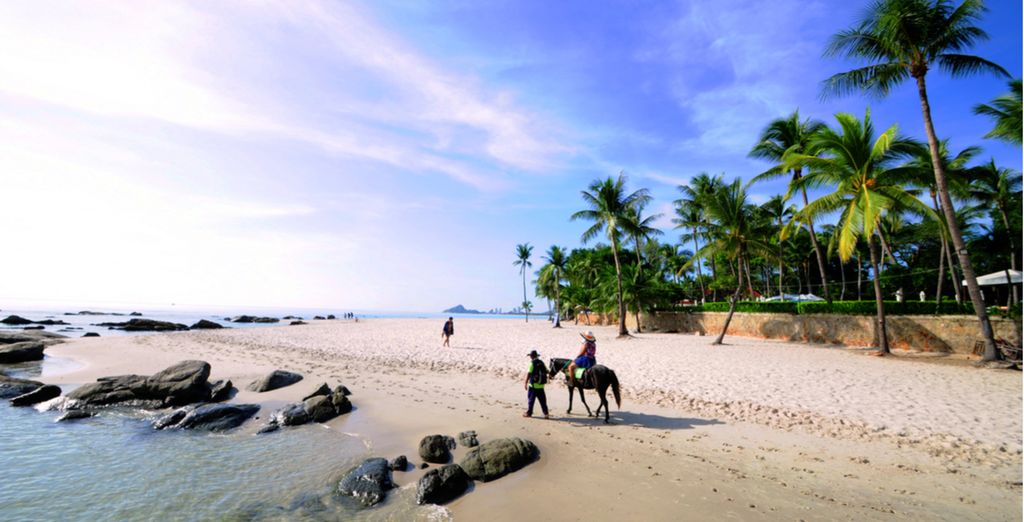The Sukosol Hotel 5* + Phuket Marriott Resort and Spa, Merlin Beach 5* 