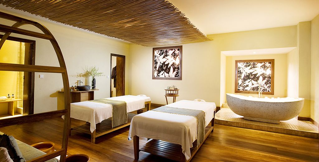 Jungle Retreat by Kupu Kupu Barong 5* + Kupu Kupu Jimbaran Hotel 5*