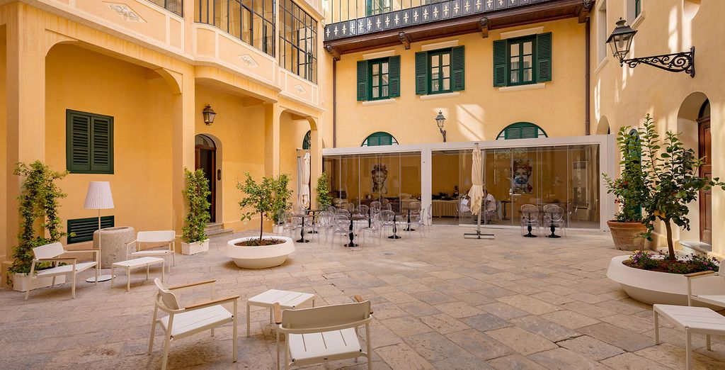 Villa Favorita 4* + Room of Andrea con possibile estensione alla Tonnara di Bonagia